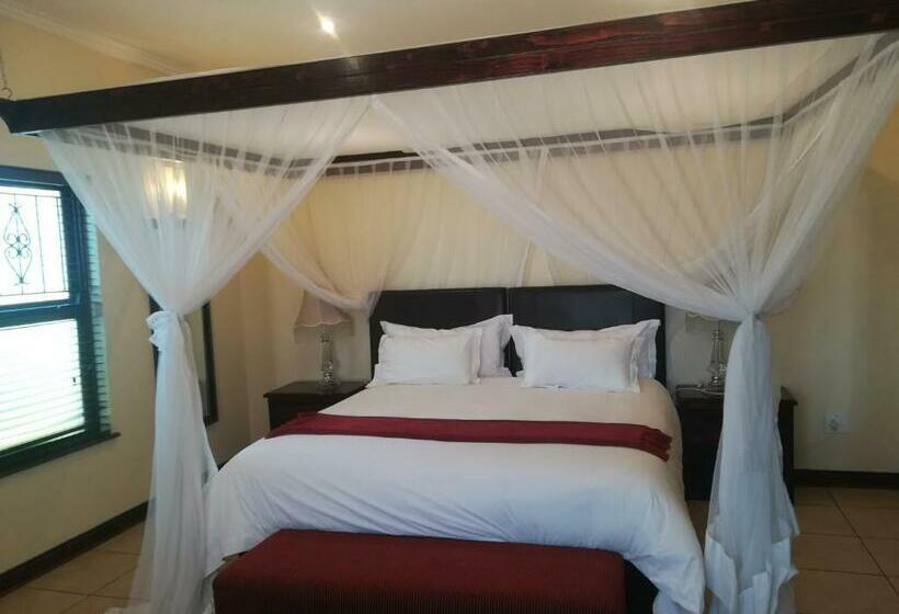 Президентский Люкс, Moon And Sixpence Garden Guest House