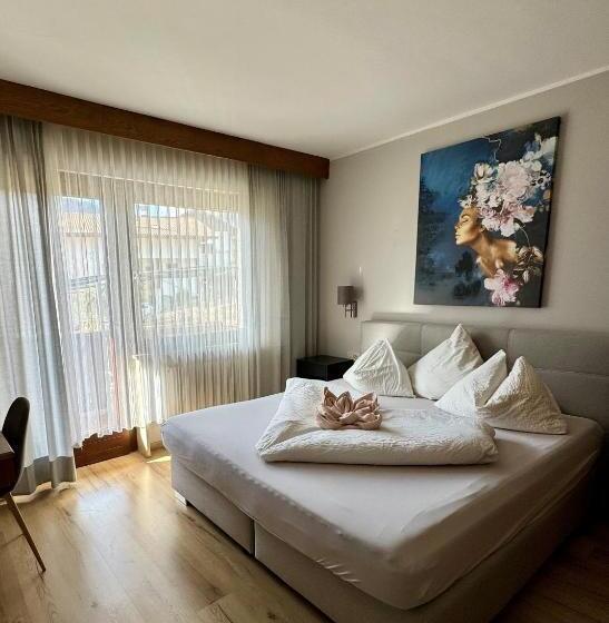 标准间带山景, Residence Mavie