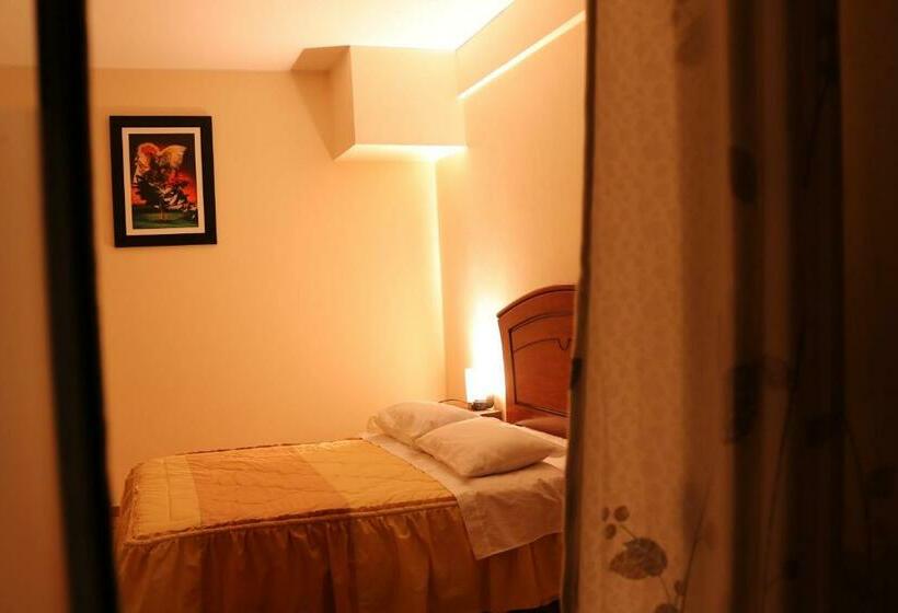 غرفة قياسية, El Parral Suite