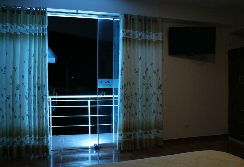 جناح, El Parral Suite