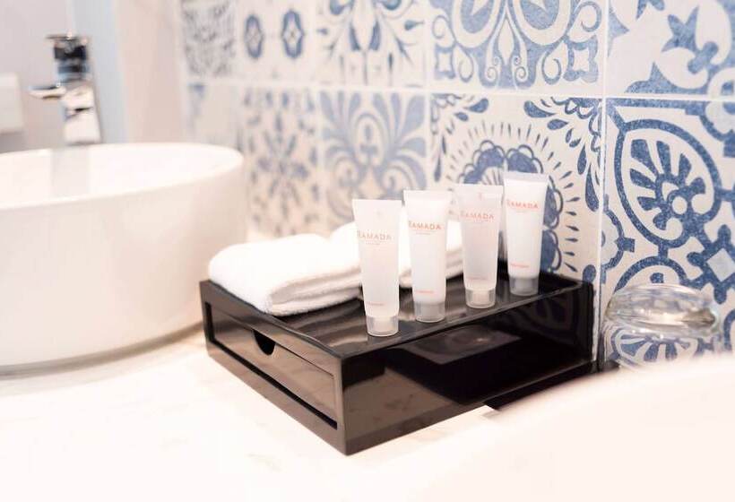 سوییت جونیور, Ramada Plaza By Wyndham Chao Fah Phuket