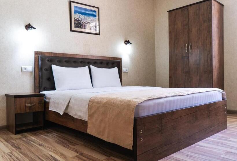 اتاق استاندارد با تخت بزرگ, Tourist Inn