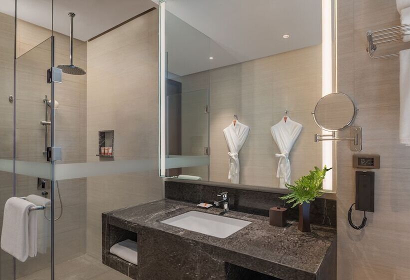 Номер Deluxe Вид на Бассейн, Dusitd2 Davao