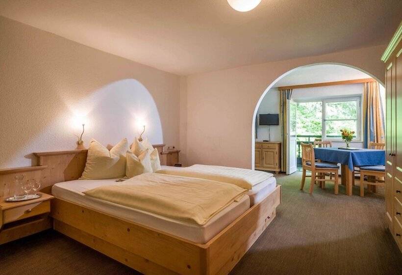 Семейный Номер, Haus Auerbach