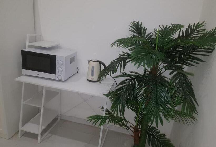 Номер Стандарт, Bed Rho Stazione