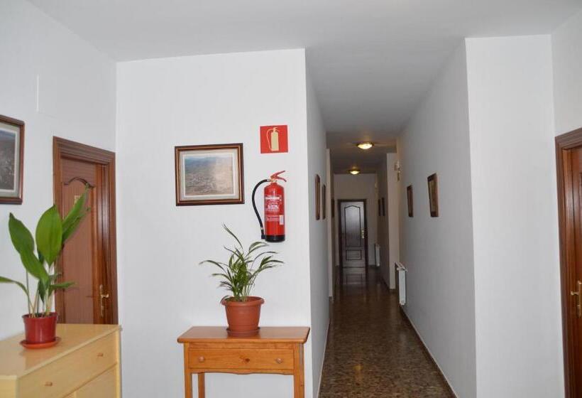 Номер Стандарт, Labella Hostal Restaurante