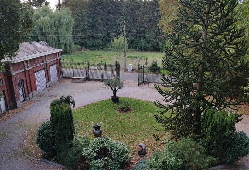 اتاق لوکس, Château Lambert Moulinsart Hotel, Shuttle Airport, Long Term Parking, Snooker, Large Terrasse, Dinne