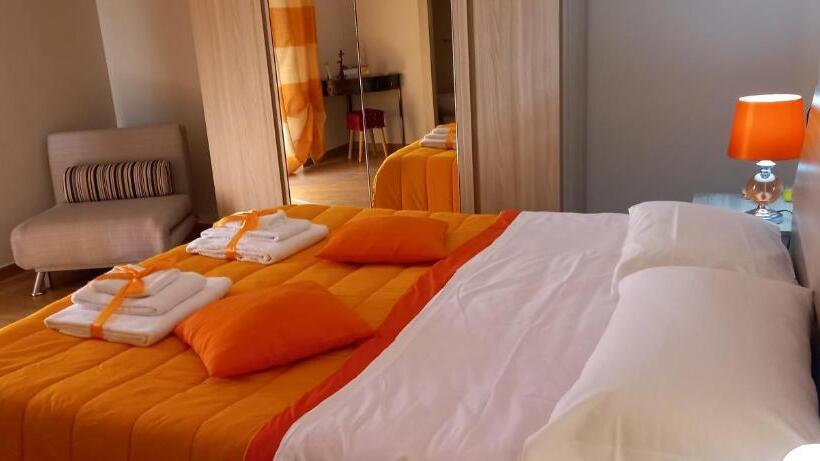 Трехместный Номер Стандарт с Балконом, B&b Le Bacette