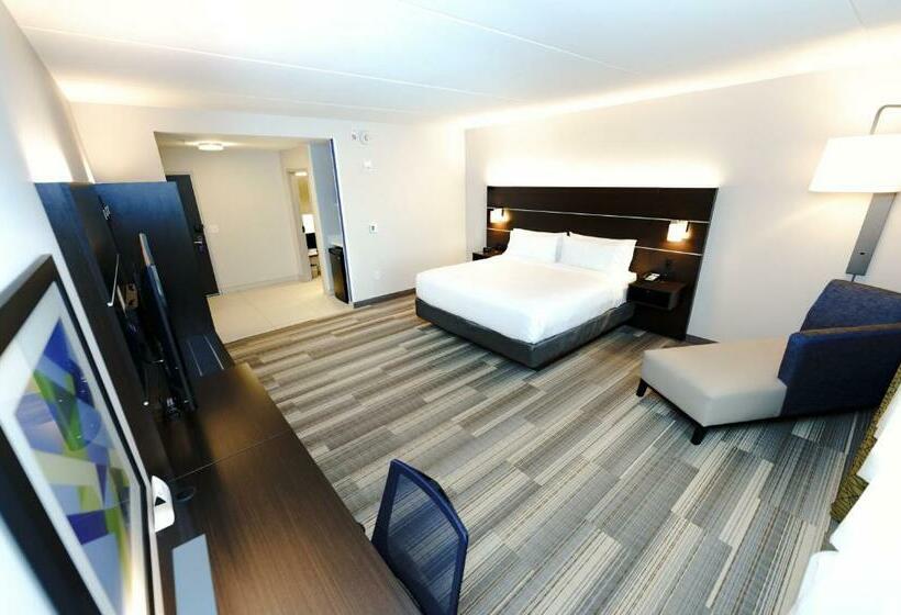 带大床的标准间, Holiday Inn Express & Suites Franklin   Berry Farms, An Ihg