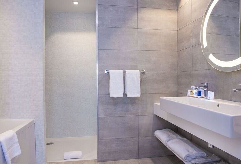 Люкс с Видом, Radisson Blu Hotel Bordeaux