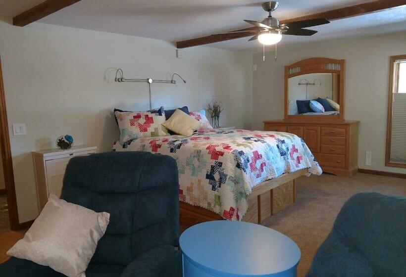 Номер Стандарт Вид на Сад, Ponderosa Ridge A B & B