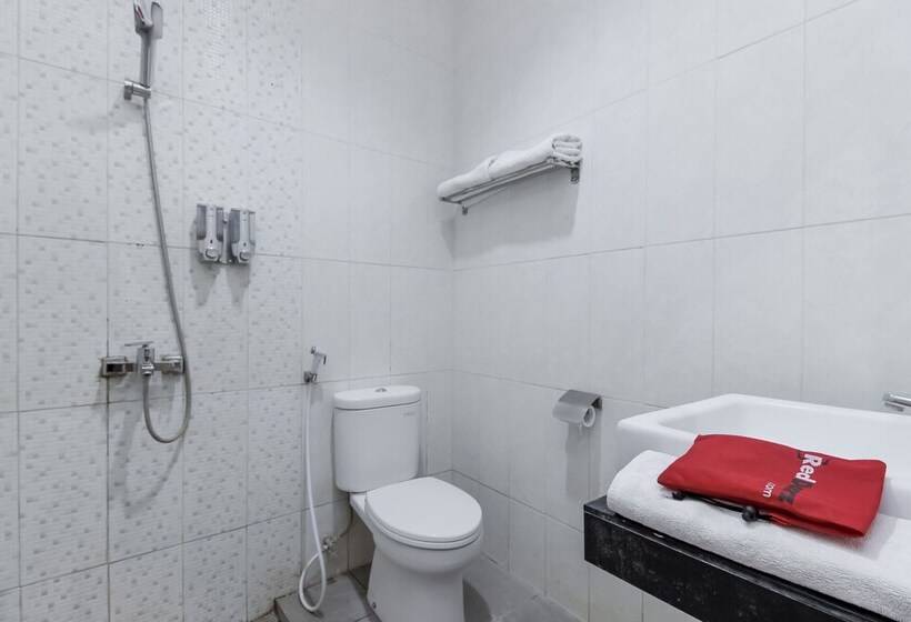 Номер Стандарт, Reddoorz Near Goa Sunyaragi