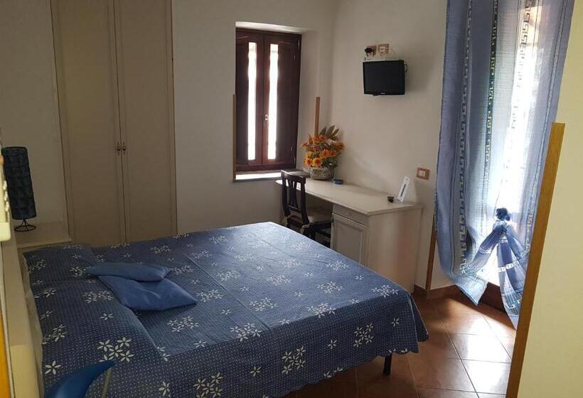 Номер Стандарт с Балконом, Locanda Aria Del Re