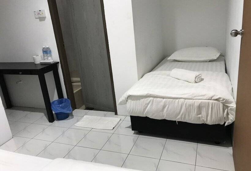 חדר בסיסי, Pg Inn