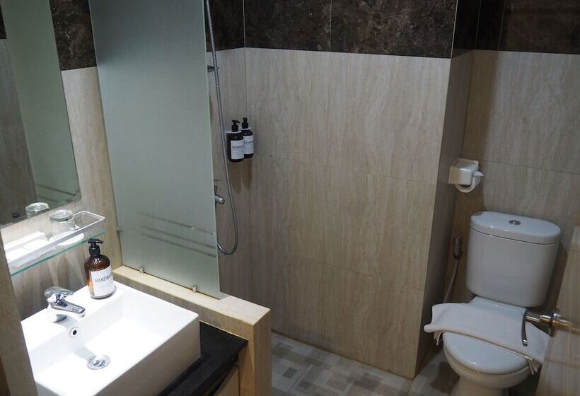 Номер Deluxe, Luminor Hotel Banyuwangi By Wh