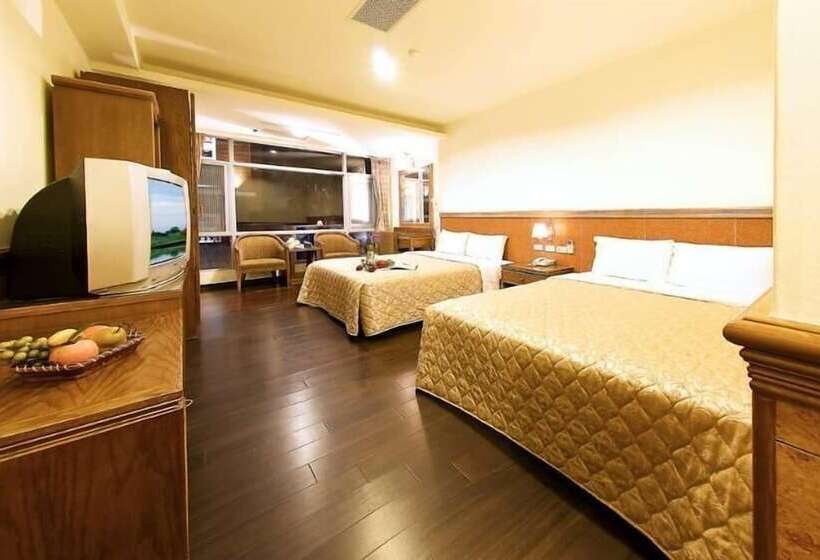 اتاق استاندارد چهار تخته, Ming Lu Holiday