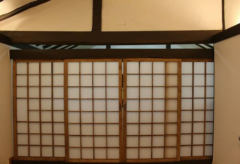 اتاق خانوادگی, Bonghwangjae Hanok Guesthouse