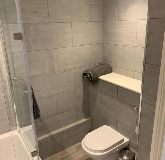Студия Стандарт, Fornham Guest House