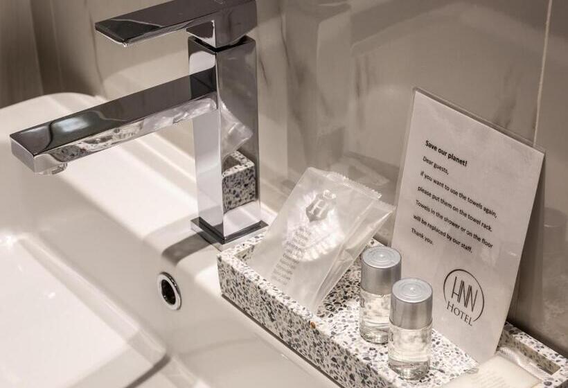 سوییت جونیور, Hnn Luxury Suites