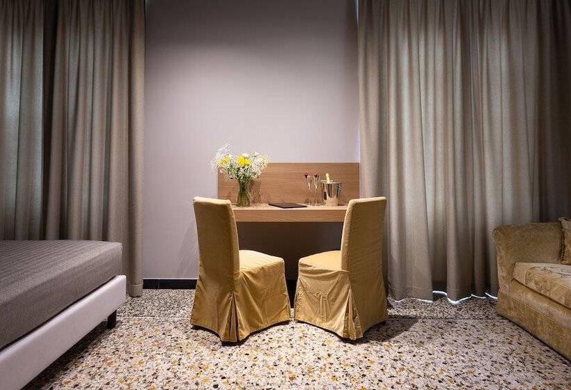 سوییت جونیور, Hnn Luxury Suites