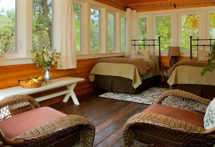 Люкс Повышенной Комфортности, Coho Cottages