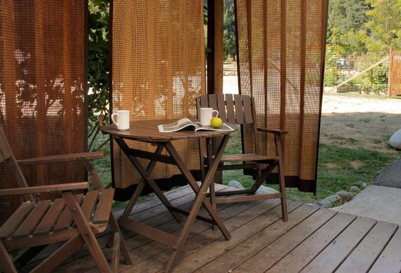 Номер Стандарт Вид на Сад, Coho Cottages