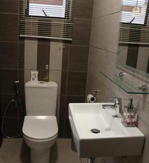 Семейный Номер, A Pousada Guesthouse