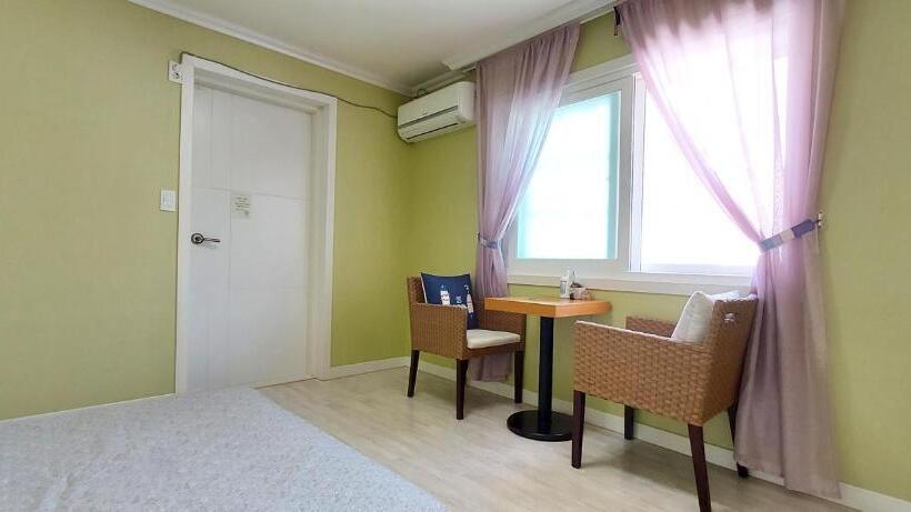 Дом 2 Спальни, Hago Guest House