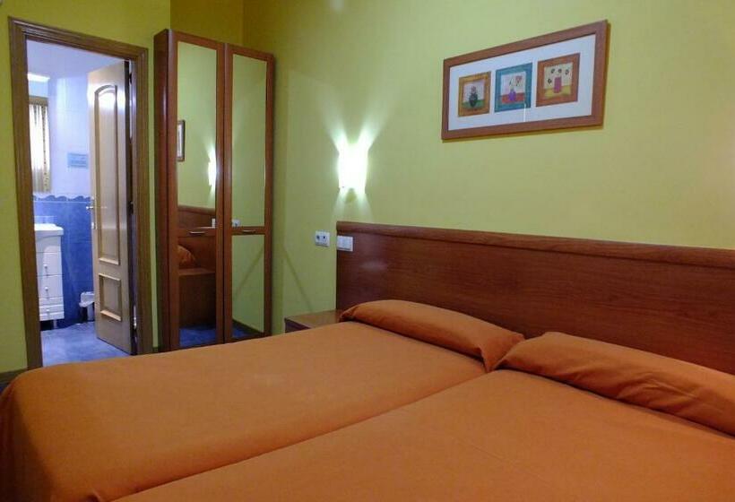 Номер Стандарт, Hostal Los Claveles