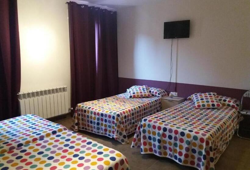 Четырехместный Номер Стандарт, Hostal La Catedral