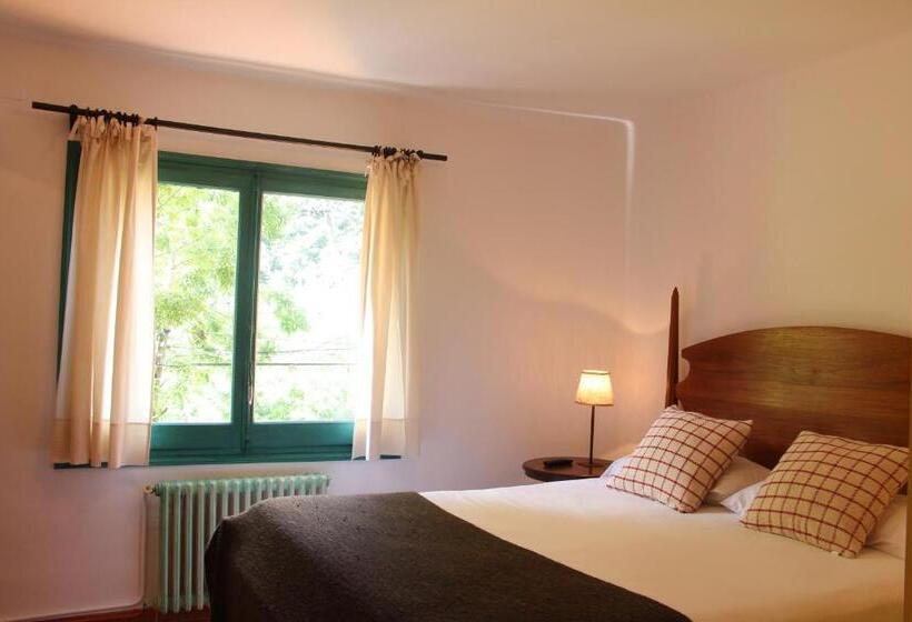 Номер Стандарт, Hostal L´ou De Reig