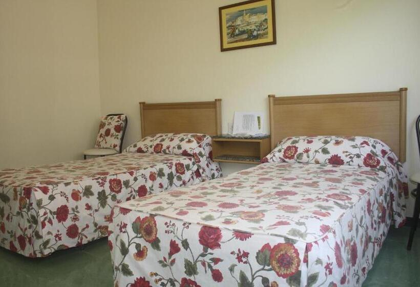 Номер Стандарт Совместная Ванная, Hostal Torre Mar