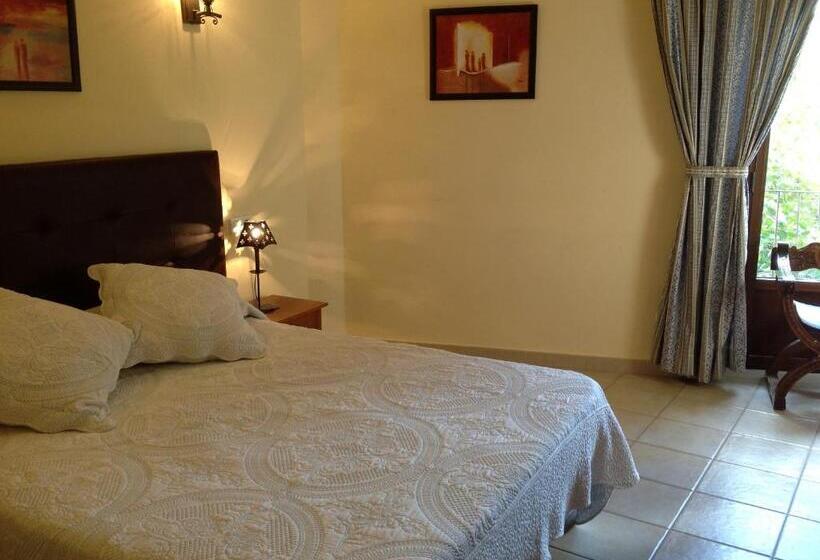 חדר סטנדרט עם מרפסת, Hostal Cerezo 2
