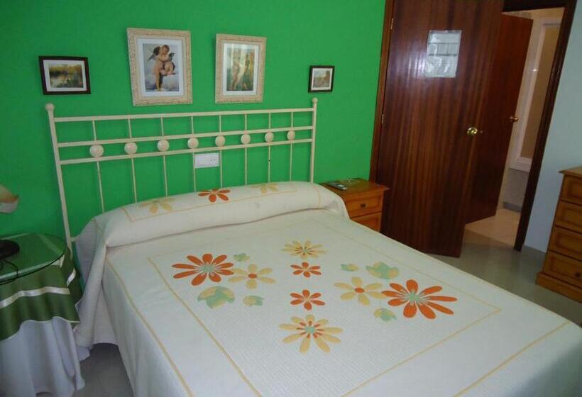 Номер Стандарт Индивидуальный, Hostal Los Claveles
