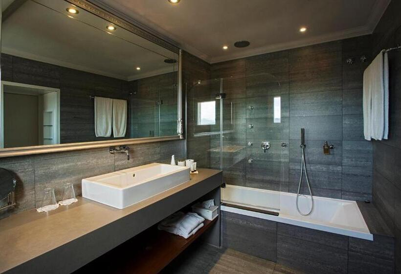 سوییت جونیور لوکس, Montjuic Boutique Bed & Breakfast Girona