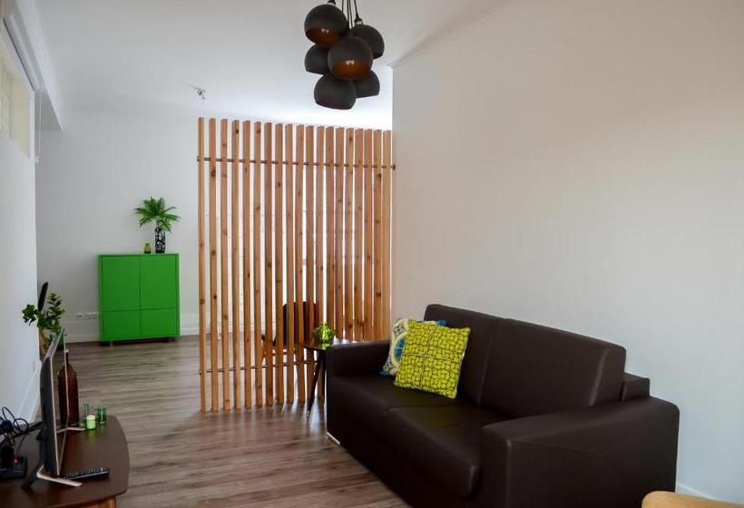 Номер Стандарт, A Casa Del Rei