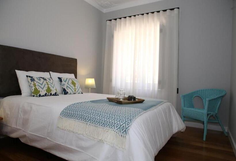 Номер Economy, Vila Louro