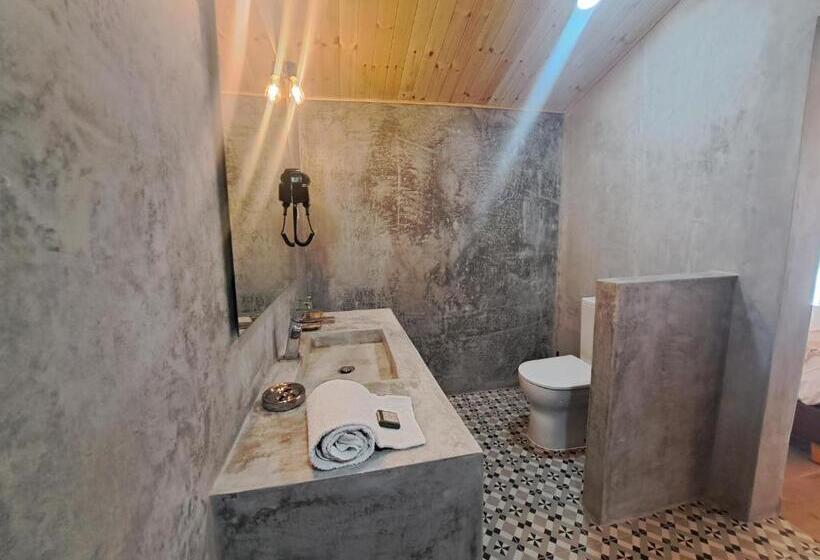 Семейный Номер, Vila Louro