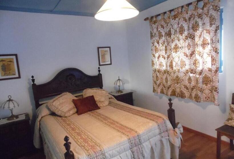 Номер Стандарт, Hospedagem Chave D Ouro