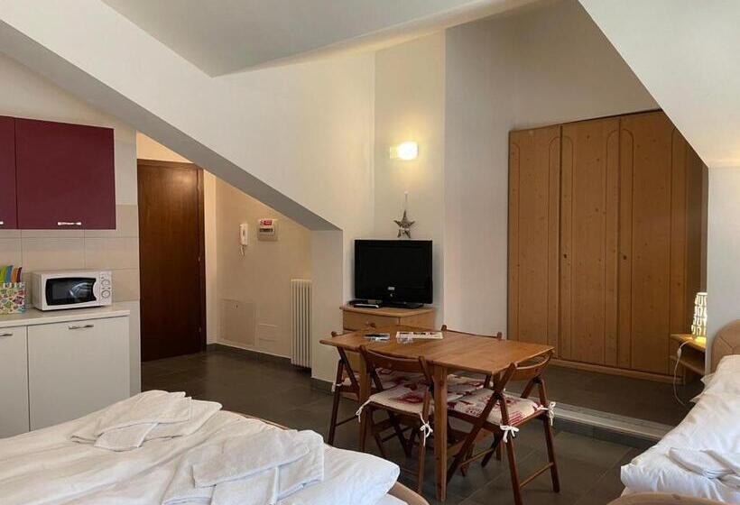 스탠다드 스튜디오, Residence Le Marmotte