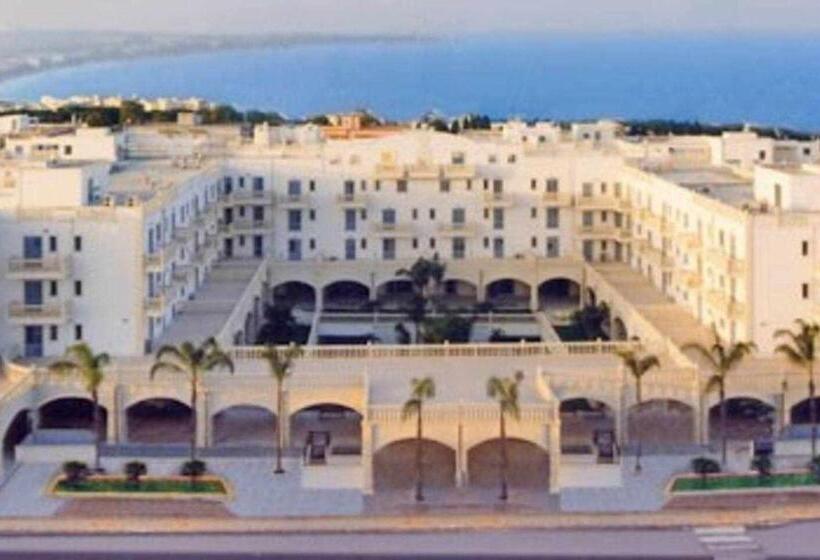 Четырехместный Номер Стандарт с Балконом, Luxury Residence Gallipoli
