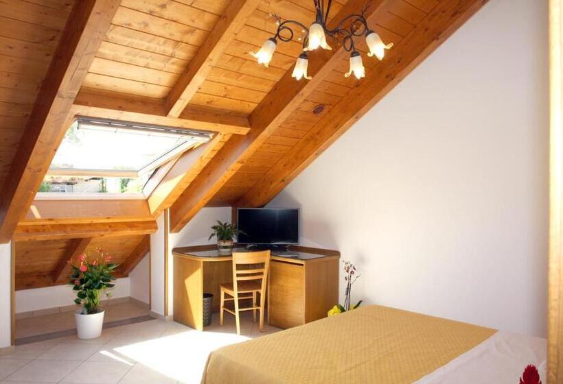 Номер Стандарт Трехместный, Gilda Inn Agerola