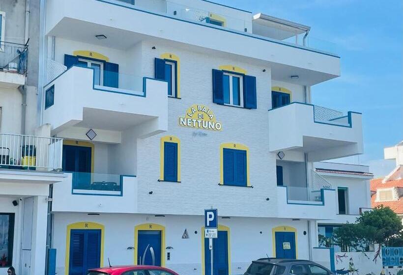 1 Bedroom Apartment with Terrace Sea View, La Baia Di Nettuno Il Gatto E La Volpe