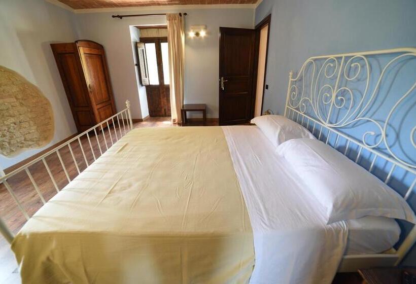 Номер Deluxe Вид на Море с Балконом, Agriturismo  La Valle Degli Ulivi
