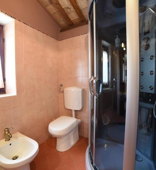 Люкс Повышенной Комфортности, Agriturismo  La Valle Degli Ulivi