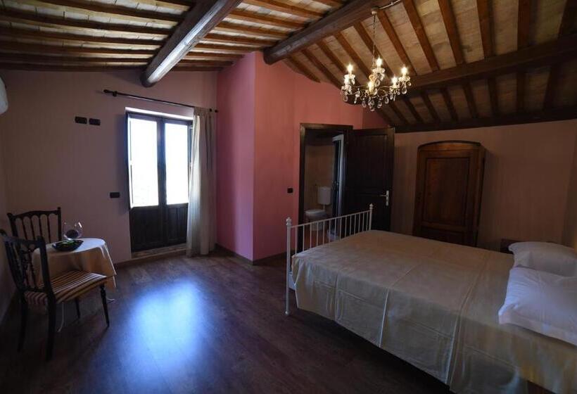 Люкс Повышенной Комфортности, Agriturismo  La Valle Degli Ulivi