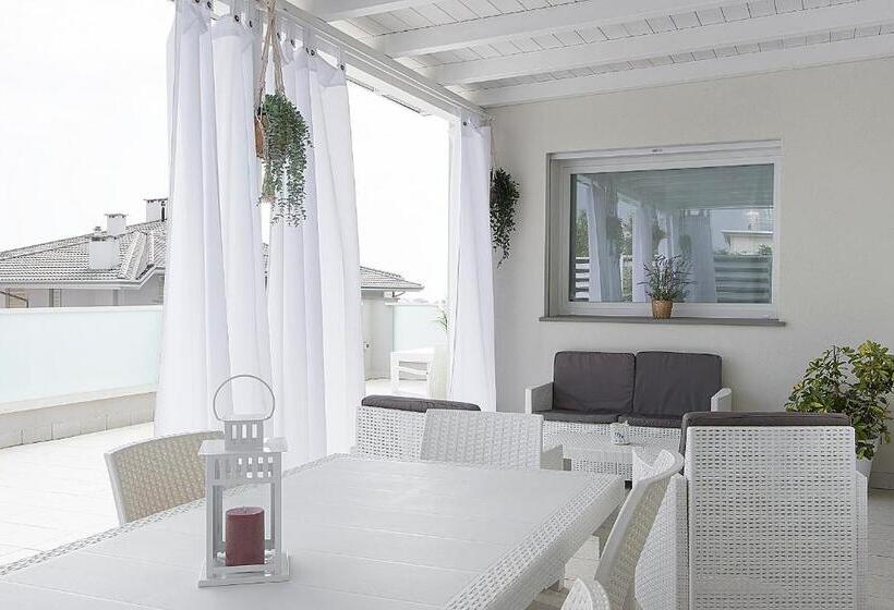 带1个卧室的顶楼公寓, Residence Armony