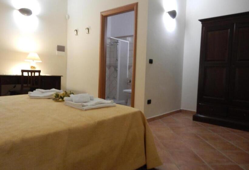 Номер Стандарт, Agriturismo Monte Degli Angeli