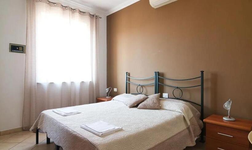 Номер Стандарт с Балконом, La Casa Degli Artisti 1