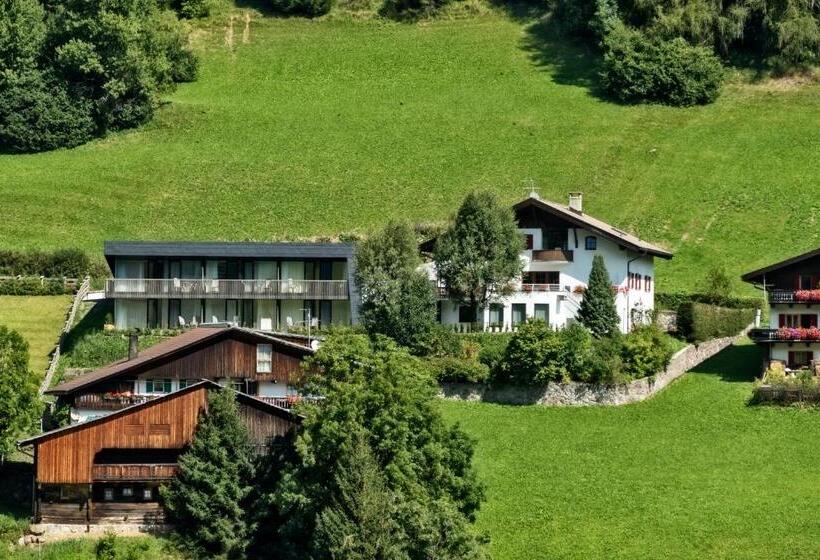 Апартаменты 2 Спальни, Villa Rainer